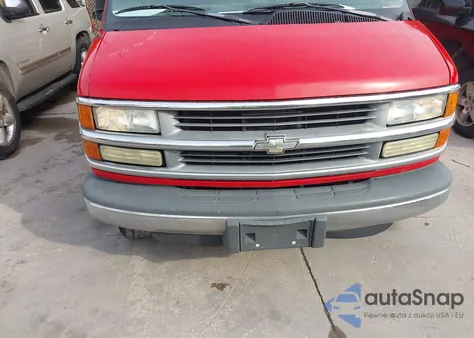 2002 Chevrolet Express из США, поврежденный, VIN 1GAHG39R121165823